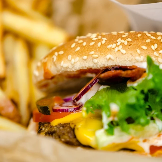 Sådan spotter du ultraforarbejdet mad – og derfor du bør undgå det